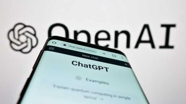 Meta izaziva ChatGPT s chatbotom, OpenAI uzvraća novim značajkama