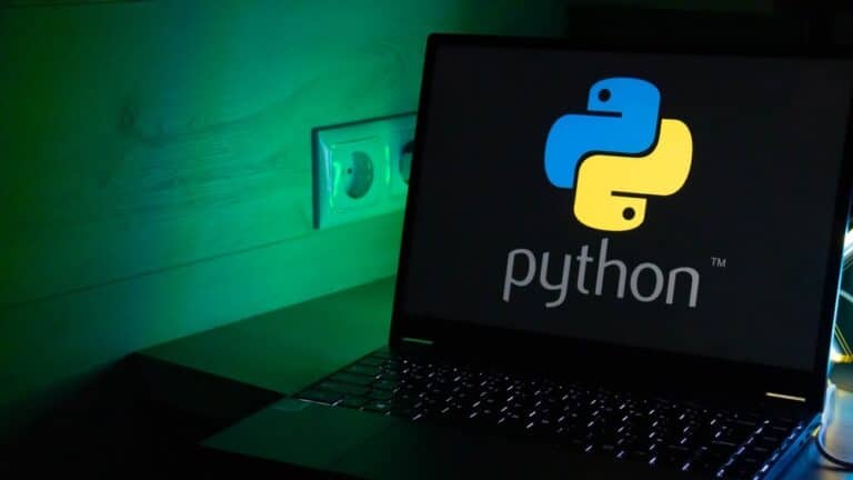 Kako programirati u Pythonu? Donosimo 7 osnovnih naredbi